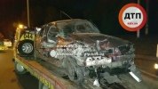Масштабное ДТП в Киеве на Столичном шоссе: Renault Правого Сектора (?) разбился о МАН и Porsche Cayenne - фото 5