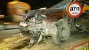 Масштабное ДТП в Киеве на Столичном шоссе: Renault Правого Сектора (?) разбился о МАН и Porsche Cayenne - фото 9