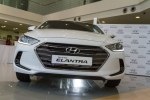   Hyundai Elantra    -  5