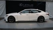 Lexus     LS -  2