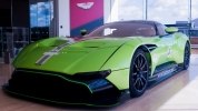  Aston Martin   Lamborghini   3,5   -  6