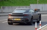 Новый суперкар Aston Martin впервые замечен без камуфляжа - фото 7