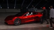 Неожиданный сюрприз: Tesla представила новый Roadster - фото 14