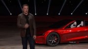 Неожиданный сюрприз: Tesla представила новый Roadster - фото 23