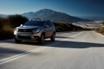 Новый Dacia Duster: производитель показал фото и назвал сроки поступления в продажу - фото 150