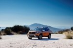 Новый Dacia Duster: производитель показал фото и назвал сроки поступления в продажу - фото 200