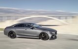 Новая линейка шестицилиндровых двигателей и переработанный интерьер: Mercedes-Benz официально представил новый CLS - фото 2
