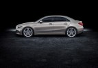 Mercedes-Benz представил «короткий» седан A-Class - фото 3