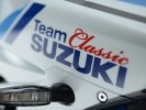 Мотоцикл Suzuki GSX-R1000R в классических гоночных цветах - фото 1