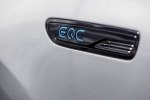 Mercedes-Benz раскрыл первый электрический кроссовер - фото 31