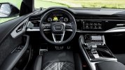 Audi Q8     -  5