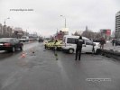 ДТП в Киеве: на Братиславской Daewoo Nexia вылетел навстречу Fiat Scudo – погибли трое, двое – травмированы - фото 1