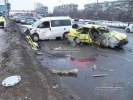 ДТП в Киеве: на Братиславской Daewoo Nexia вылетел навстречу Fiat Scudo – погибли трое, двое – травмированы - фото 23
