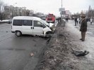 ДТП в Киеве: на Братиславской Daewoo Nexia вылетел навстречу Fiat Scudo – погибли трое, двое – травмированы - фото 3