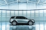 Land Rover Discovery Sport   -  29