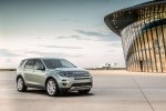 Land Rover Discovery Sport   -  30