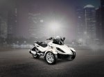  Can-Am Spyder RS 1