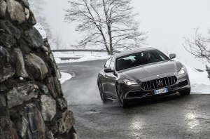 - Maserati Quattroporte:   