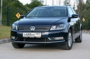- Volkswagen Passat:  