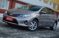 Toyota Auris.   Corolla