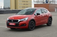 DS 4 Crossback.  -