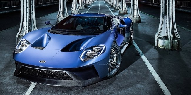 Ford       GT