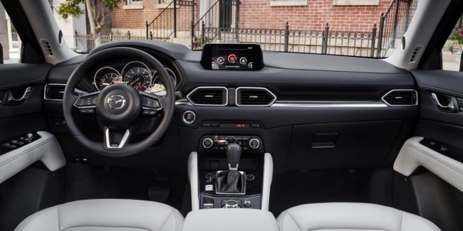   Mazda    Apple CarPlay  Android Auto