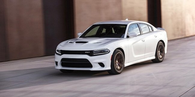     717- Dodge Charger Hellcat