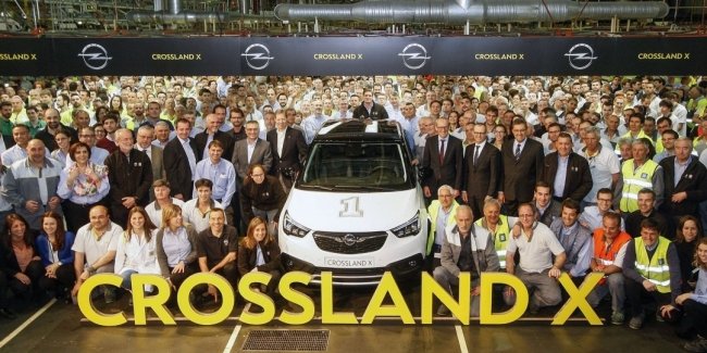   Opel Crossland X    