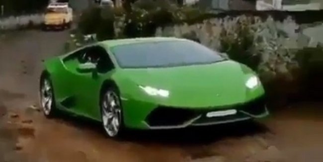   :  Lamborghini    