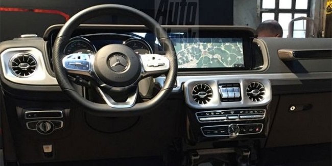 Mercedes-Benz G-Class:  