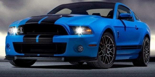  Ford Mustang Shelby GT500   