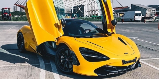  McLaren -     