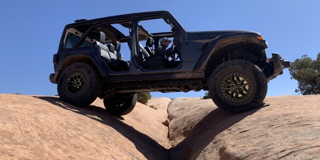 Wrangler  Bronco   :     Jeep