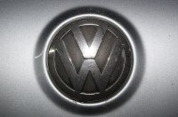 Volkswagen AG     20  