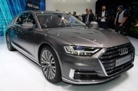 Audi A8 2017:      