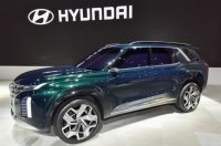 Hyundai    Toyota Land Cruiser 200