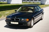   BMW 7    255    