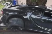 Розбитий вщент Bugatti Chiron у Маямі: чому ремонт цього гіперкара стане справжнім кошмаром