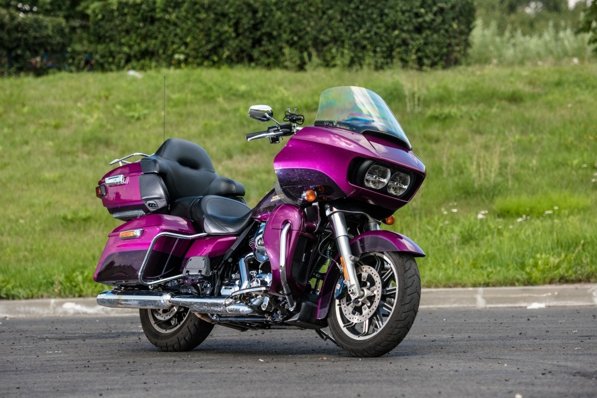 - Harley-Davidson Touring:  