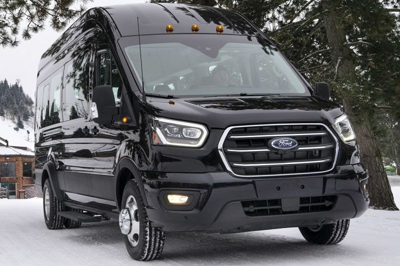 - Ford Transit: Ford Transit:     