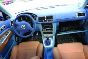  : VW Golf IV  