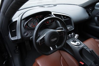 Audi R8       