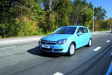  Opel Astra H GTC 5d