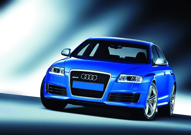Audi RS6:    