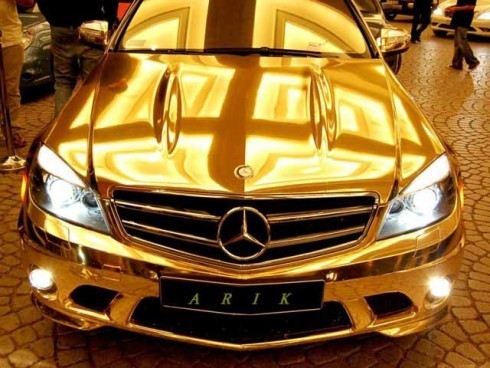 Золотой Mercedes для арабских шейхов