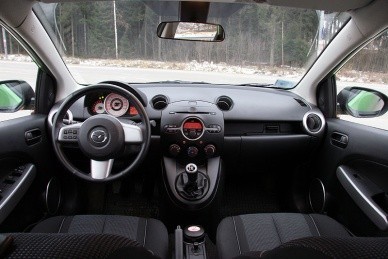SEAT Ibiza  Mazda2