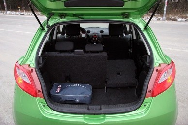 SEAT Ibiza  Mazda2