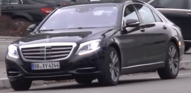 Mercedes-Benz показал обновленный S-Class без маскировки