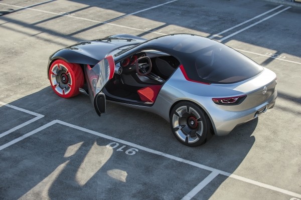 Opel представил прообраз своего нового спорткара GT
